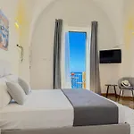 Abuela Teta - Sea Front