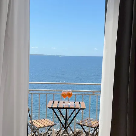 Abuela Teta - Sea Front Apartment