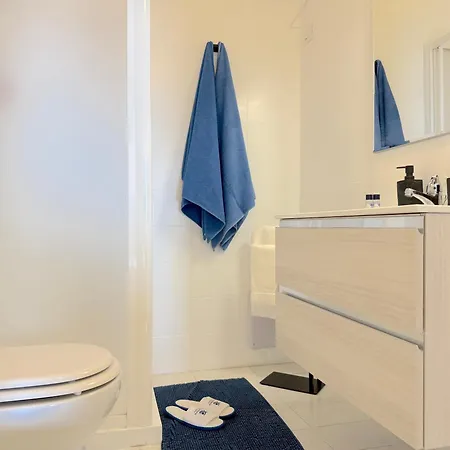 Abuela Teta - Sea Front Apartman
