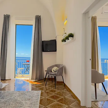 Abuela Teta - Sea Front Apartment Gallipoli