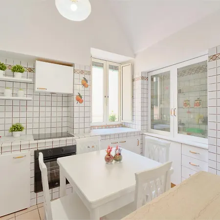 Abuela Teta - Sea Front Apartment